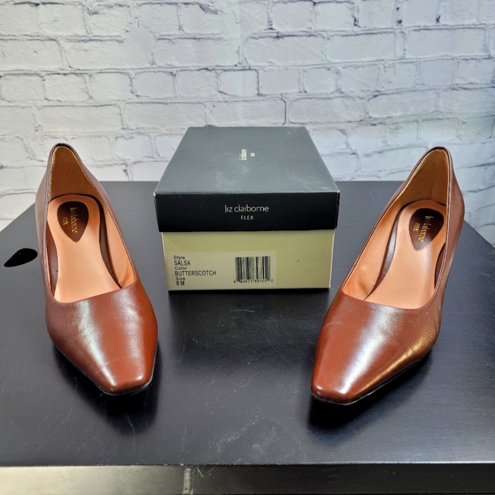 Liz Claiborne Flex heels in brown size 8M